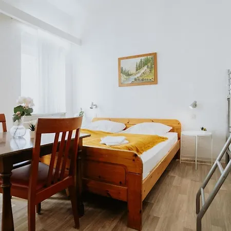 Vakantiehuis Gemuetliches Gaestehaus Am Rhein!