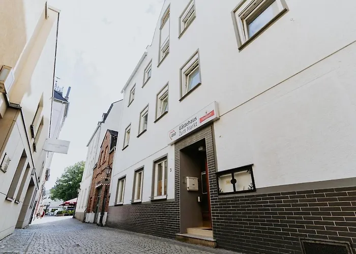 Gemuetliches Gaestehaus Am Rhein! 博帕德