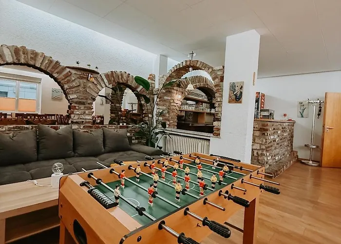 Gemuetliches Gaestehaus Am Rhein! 博帕德